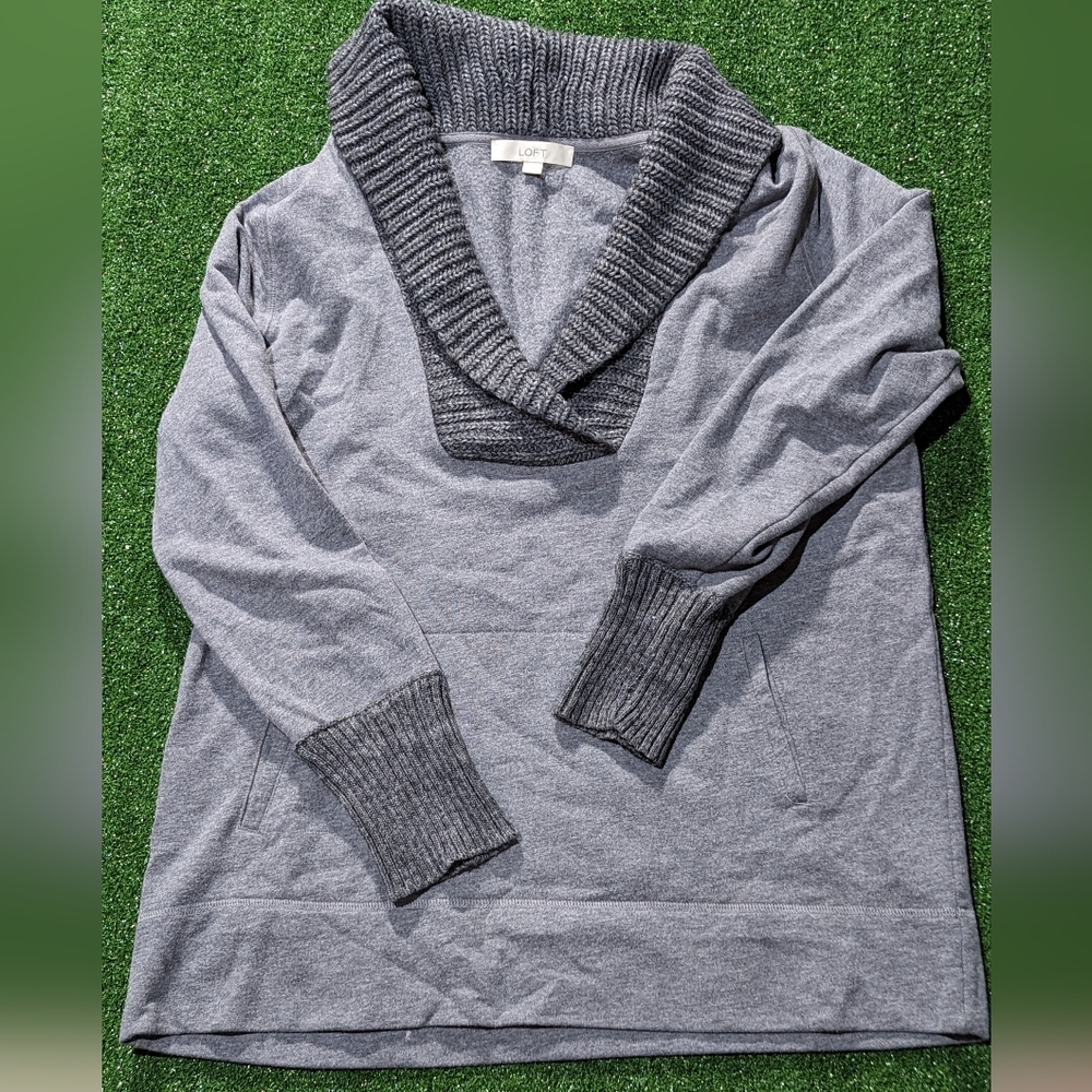 Loft sweatshirt like with beautiful neckline  super soft and warm xl women's